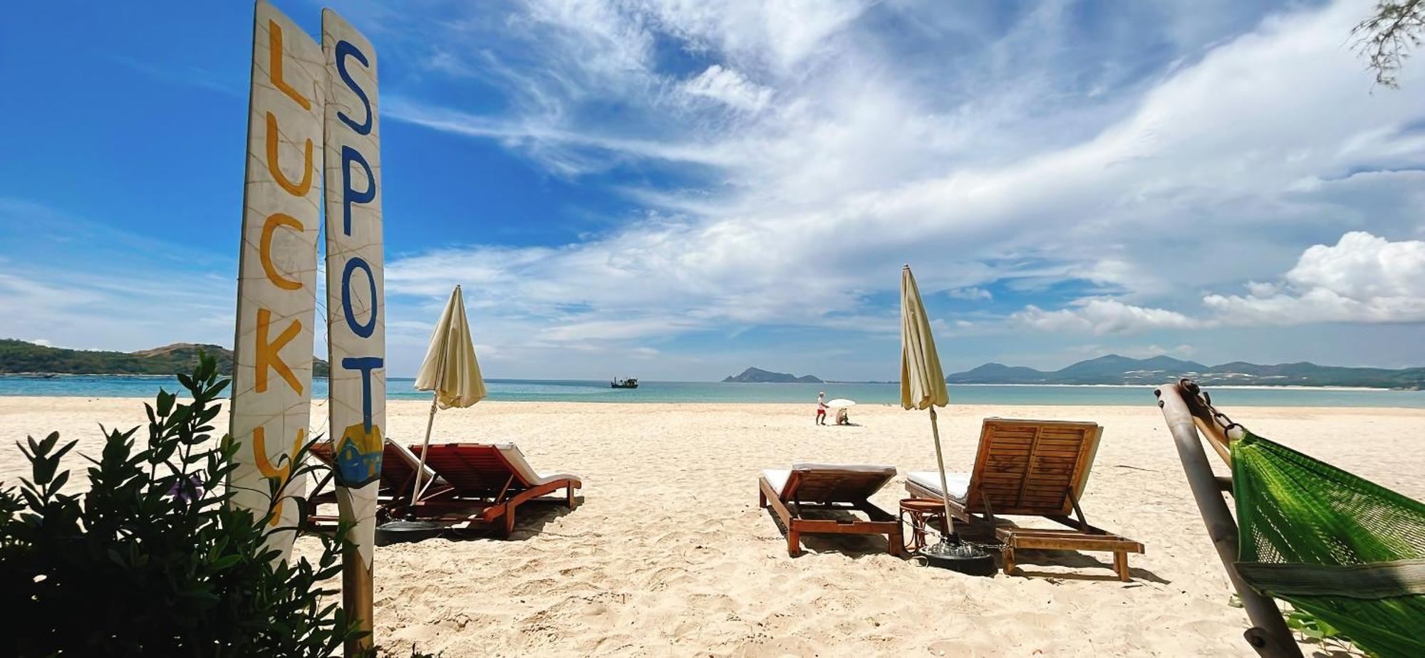 Lucky Spot Beach Bungalow Song Cau Esterno foto